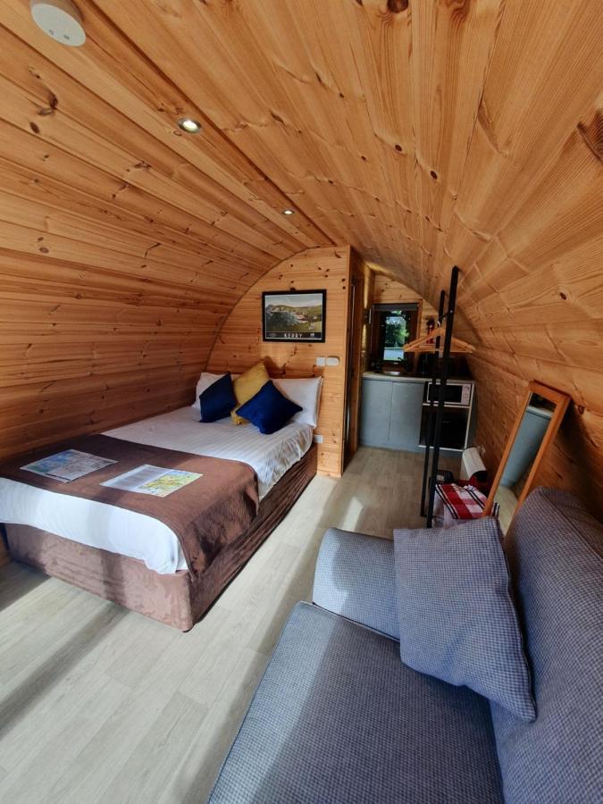 Priory Glamping Pods And Guest Accommodation Килларни Экстерьер фото