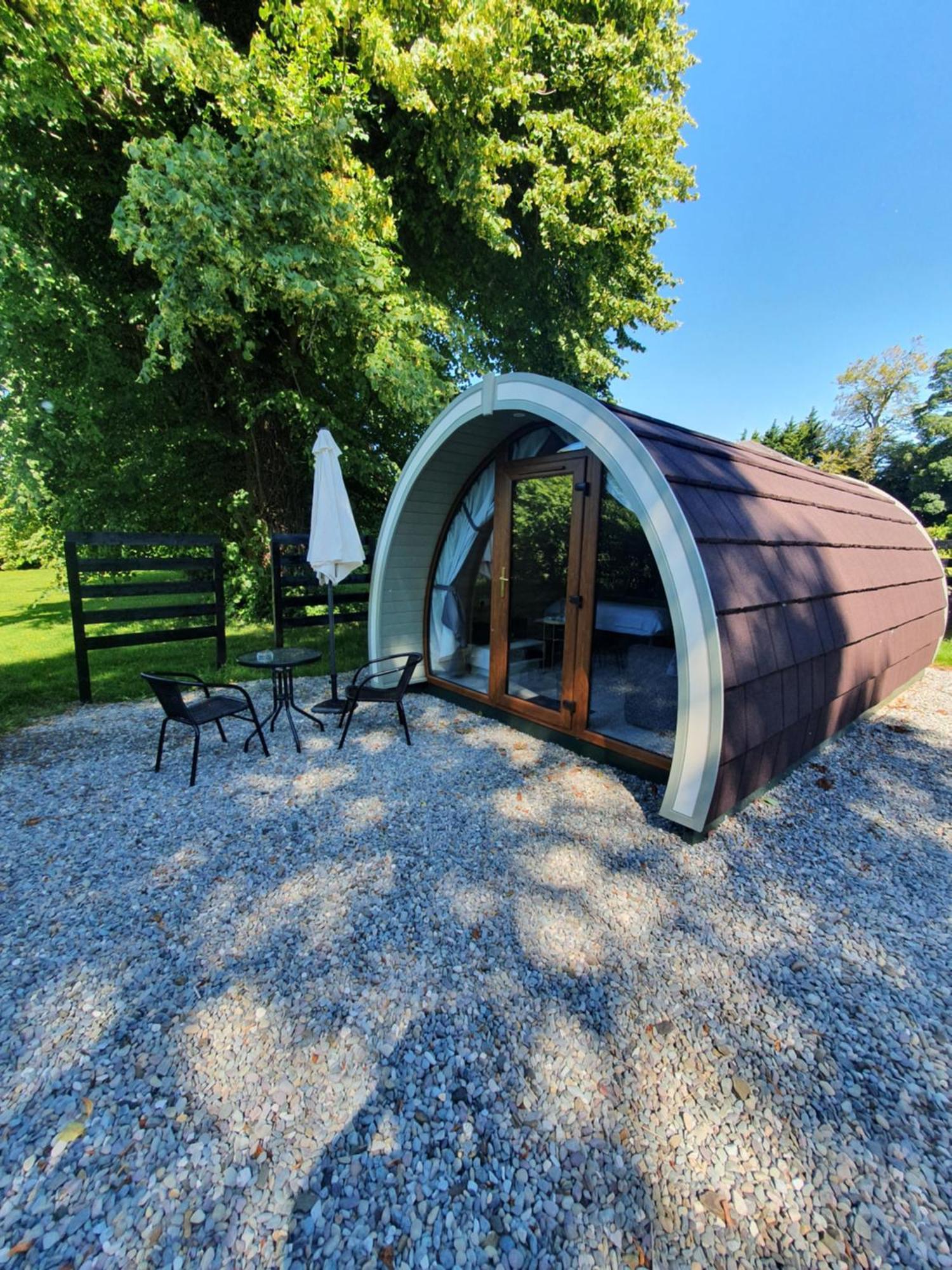 Priory Glamping Pods And Guest Accommodation Килларни Экстерьер фото